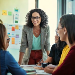 Formateur transmetteur de contenu ou facilitateur